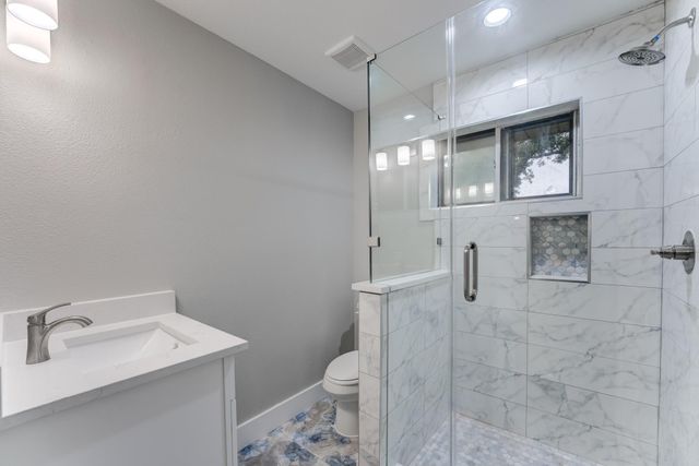 5535 Elm Springs Drive, Houston, TX 77048
