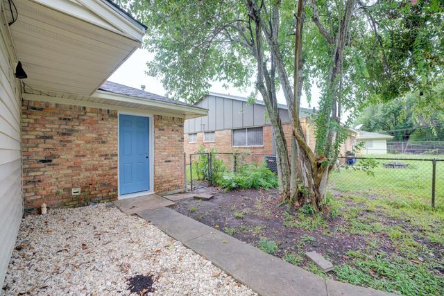 5535 Elm Springs Drive, Houston, TX 77048