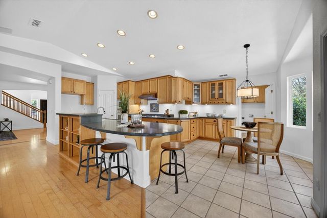 2115 Bearden St, Davis, CA 95618