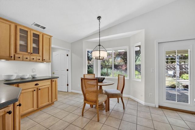 2115 Bearden St, Davis, CA 95618