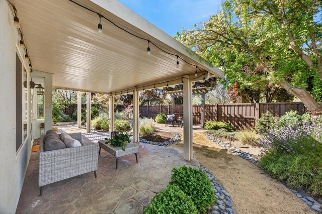 2115 Bearden St, Davis, CA 95618