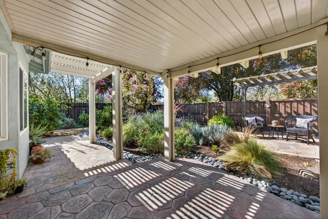 2115 Bearden St, Davis, CA 95618