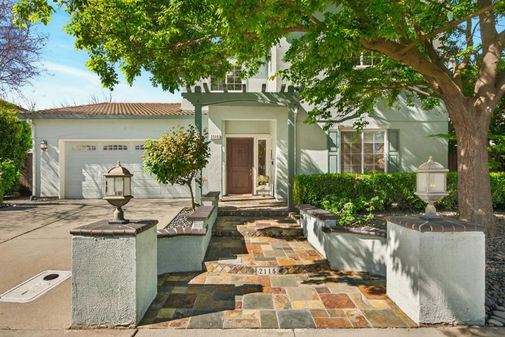 2115 Bearden St, Davis, CA 95618