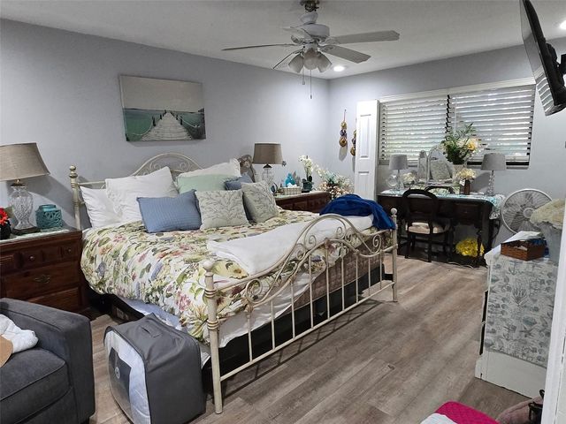 4889 BRIGITTA DRIVE, Sarasota, FL 34241