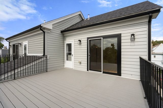 123-125 Centre St TH6, Boston, MA 02124