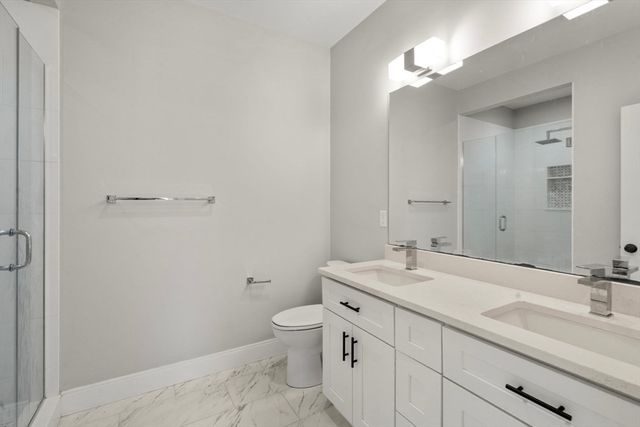 123-125 Centre St TH6, Boston, MA 02124