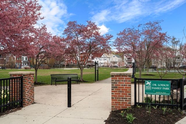 123-125 Centre St TH6, Boston, MA 02124