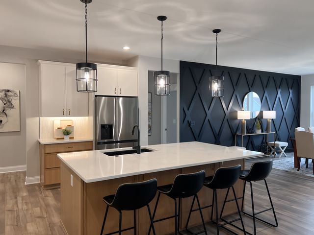 1238 Parkside Drive, Sycamore, IL 60178