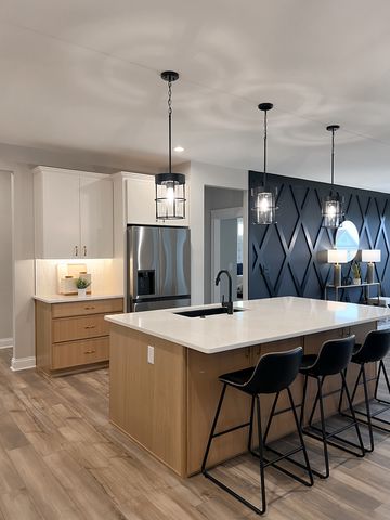 1238 Parkside Drive, Sycamore, IL 60178