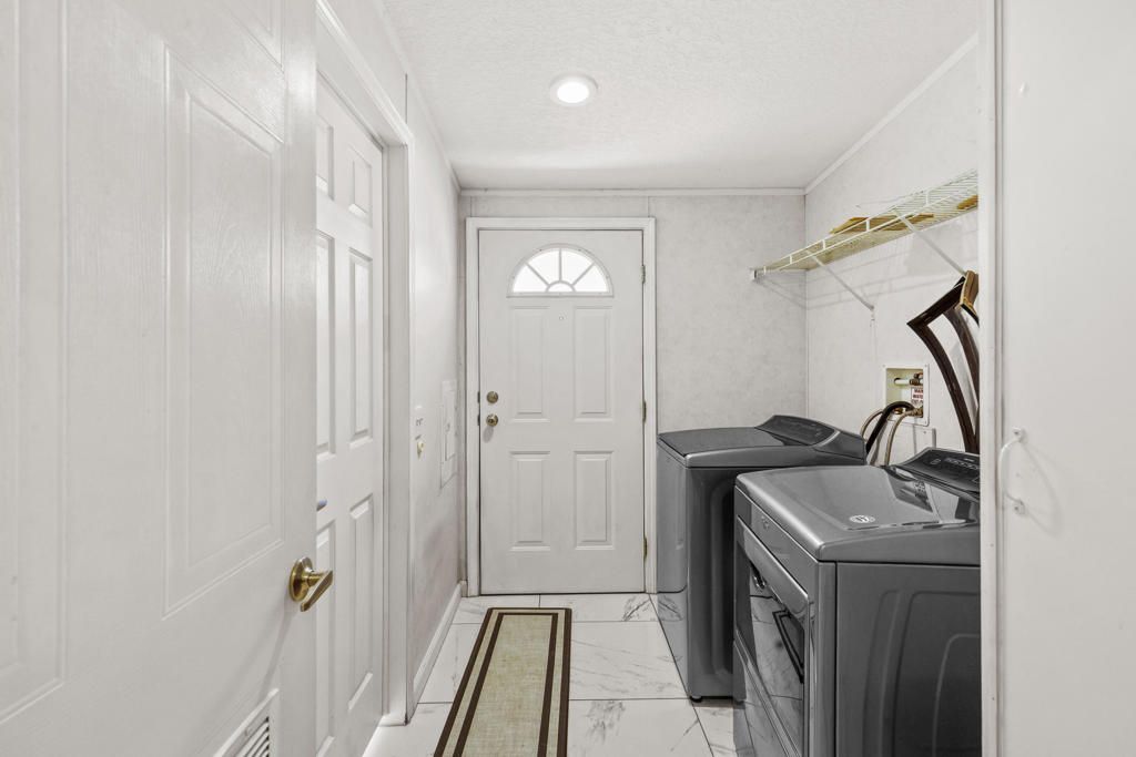 Image 24 of property listing at 35461 Mexico Way, Thousand Palms, CA 92276