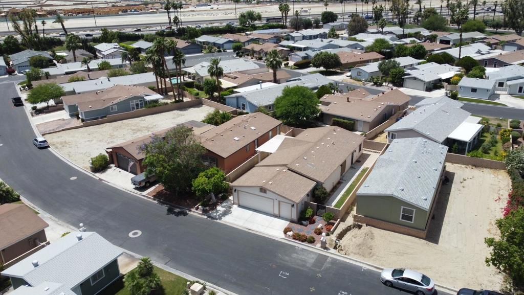 Image 33 of property listing at 35461 Mexico Way, Thousand Palms, CA 92276