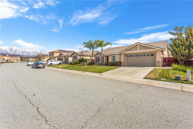 1280 Smoke Tree Lane, Beaumont, CA 92223