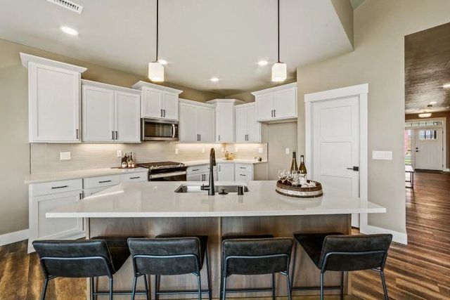 18096 N Morton Ct, Colbert, WA 99005
