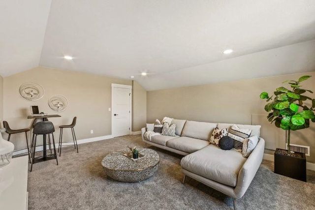 18096 N Morton Ct, Colbert, WA 99005