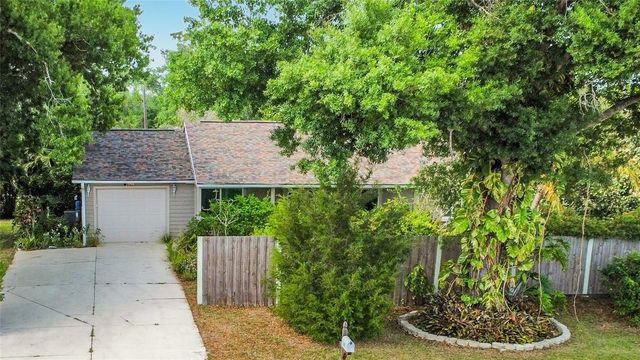 601 E SEMINOLE DRIVE, Venice, FL 34293