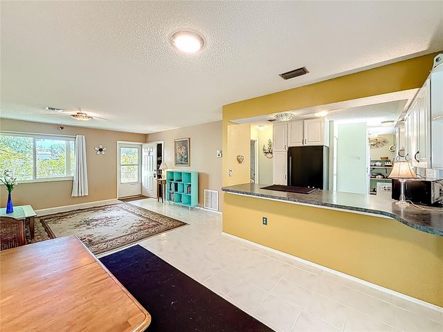601 E SEMINOLE DRIVE, Venice, FL 34293