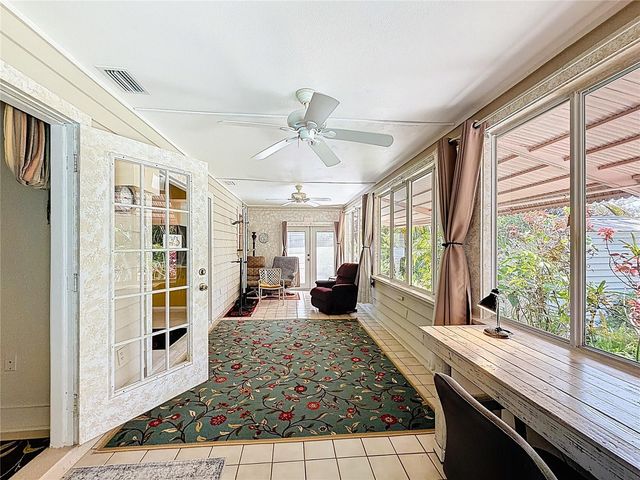 601 E SEMINOLE DRIVE, Venice, FL 34293