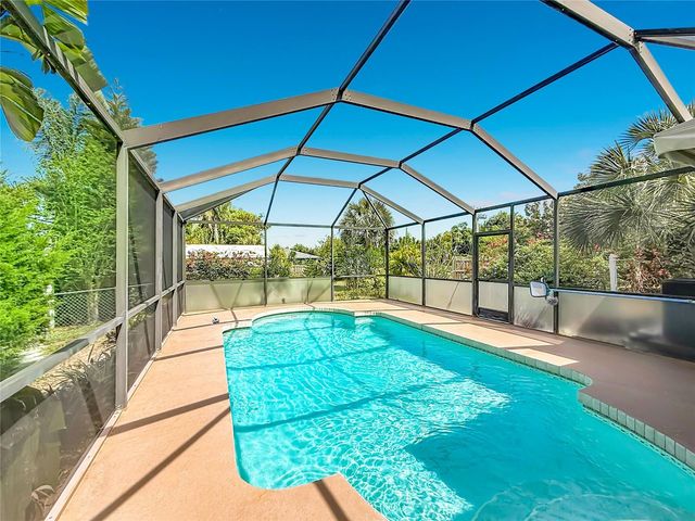 601 E SEMINOLE DRIVE, Venice, FL 34293