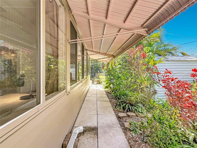 601 E SEMINOLE DRIVE, Venice, FL 34293