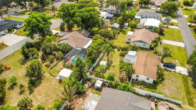 601 E SEMINOLE DRIVE, Venice, FL 34293