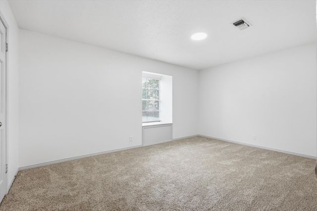300 Leighton Drive, Terrell, TX 75160