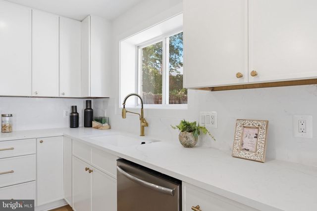 2709 12TH ST S, Arlington, VA 22204