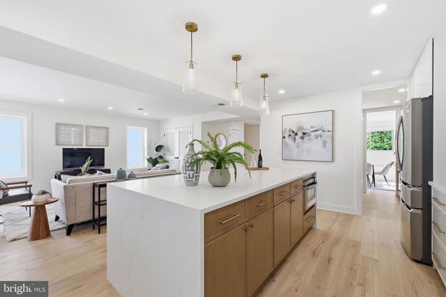 2709 12TH ST S, Arlington, VA 22204