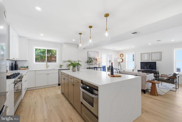 2709 12TH ST S, Arlington, VA 22204
