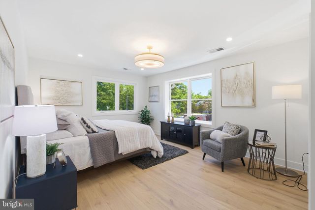 2709 12TH ST S, Arlington, VA 22204