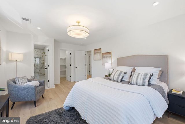 2709 12TH ST S, Arlington, VA 22204
