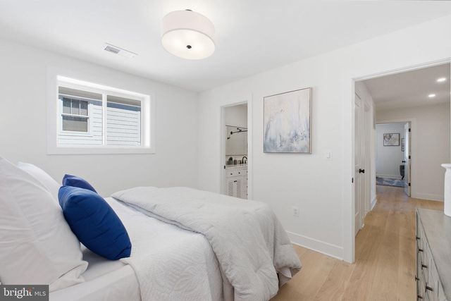 2709 12TH ST S, Arlington, VA 22204