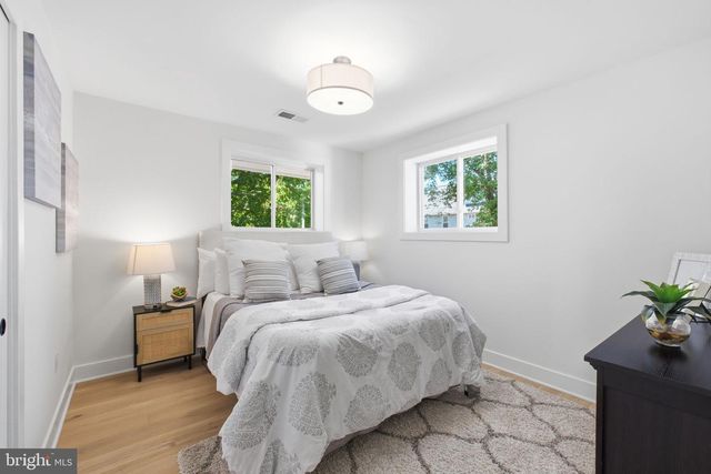 2709 12TH ST S, Arlington, VA 22204