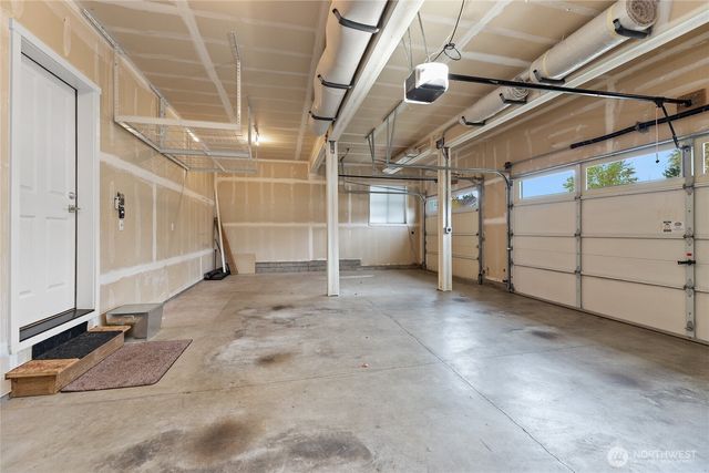 24471 SE 277th Court, Maple Valley, WA 98038