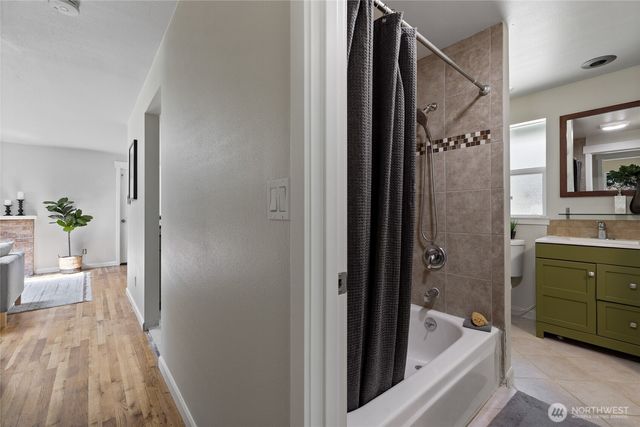 1622 SW 350th Street, Federal Way, WA 98023