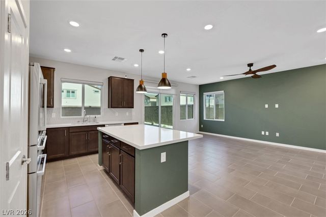 6722 Palmer Crest Street, North Las Vegas, NV 89086