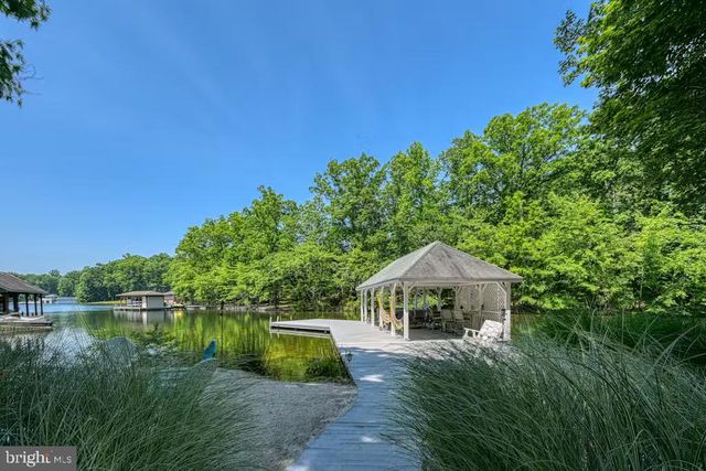 68 EMMA JANE LN, Bumpass, VA 23024