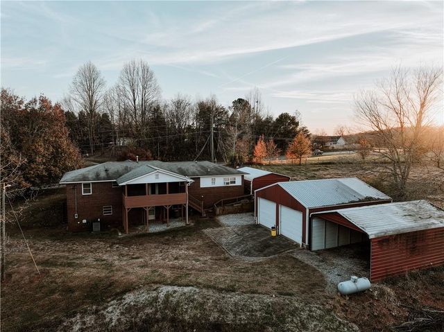 1323 Cavender Creek Road, Dahlonega, GA 30533