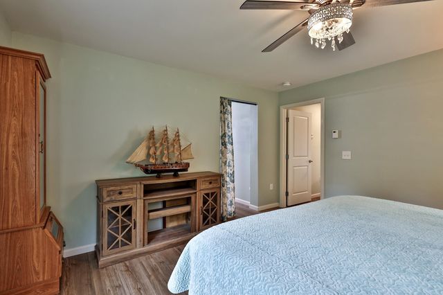 133 Rousseau Road, Royalton, VT 05068
