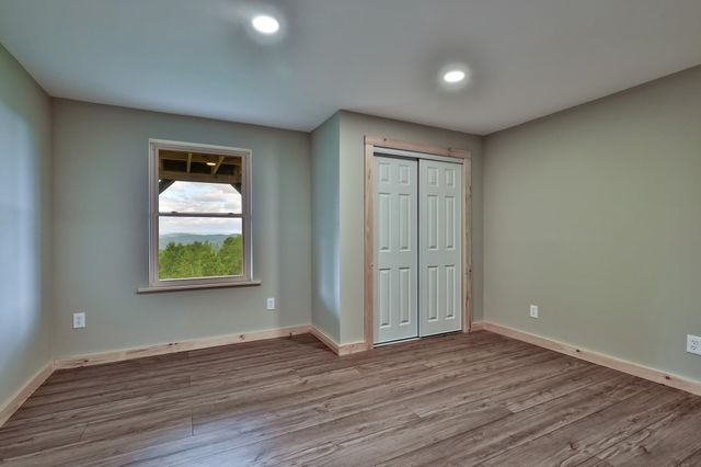 133 Rousseau Road, Royalton, VT 05068