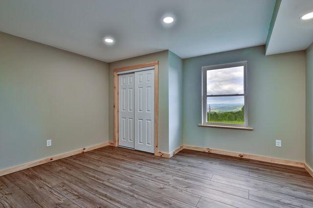 133 Rousseau Road, Royalton, VT 05068
