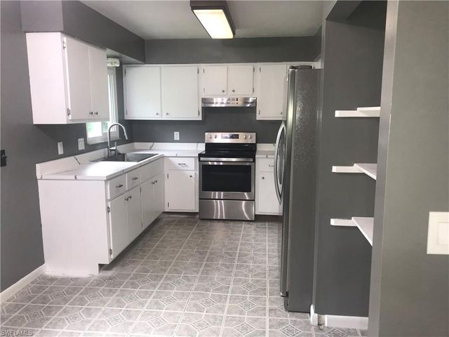 323 Ohio RD, Lehigh Acres, FL 33936
