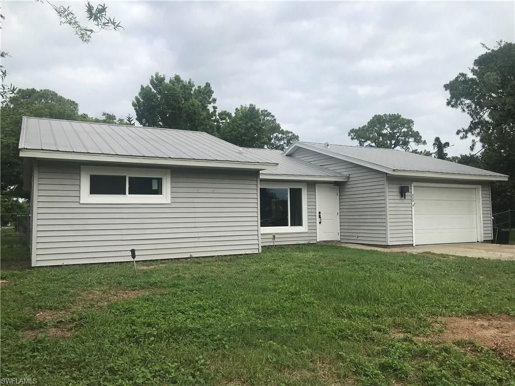 323 Ohio RD, LEHIGH ACRES, FL 33936 — photo 2