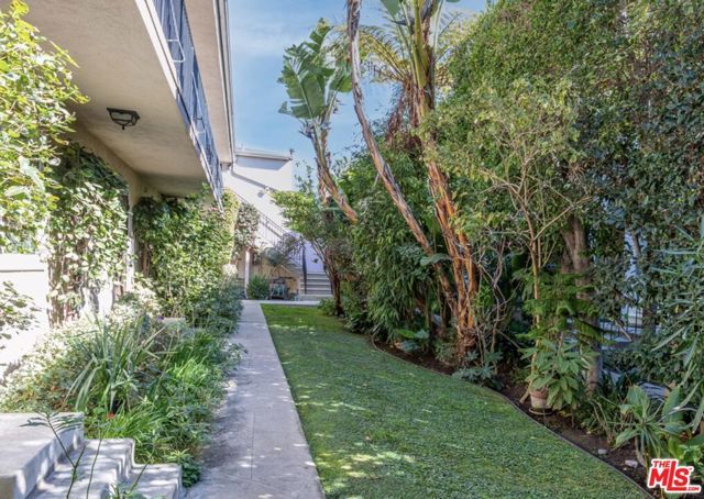 1517 Harvard Street 4, Santa Monica, CA 90404