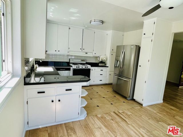 1517 Harvard Street 4, Santa Monica, CA 90404