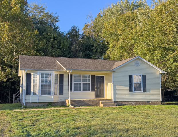 112 Grant Avenue, Oak Grove, KY 42262