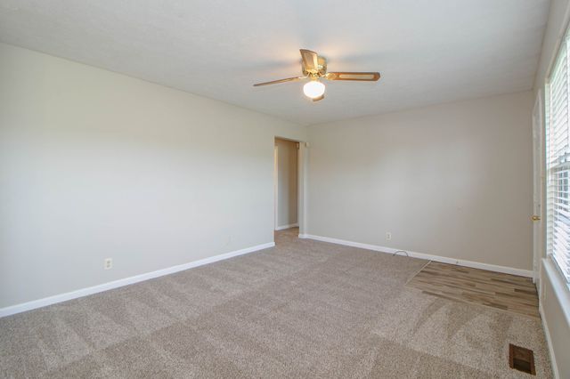 112 Grant Avenue, Oak Grove, KY 42262