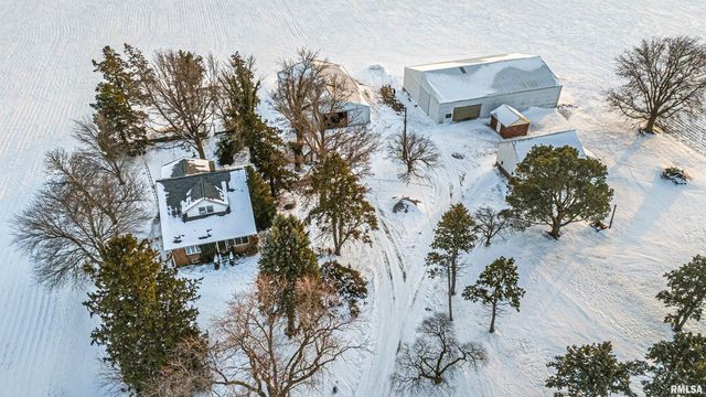 2125 700TH Street, Chestnut, IL 62518