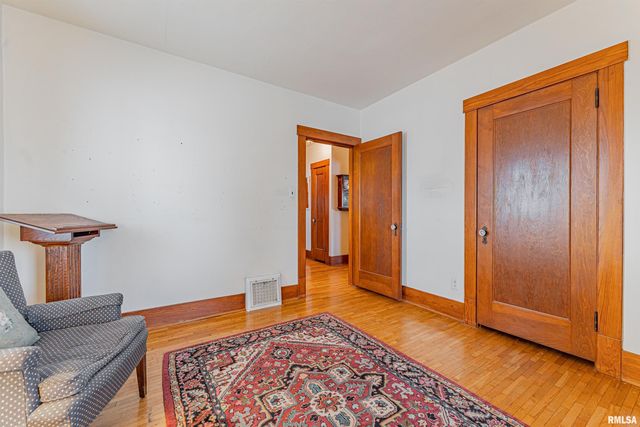 2125 700TH Street, Chestnut, IL 62518