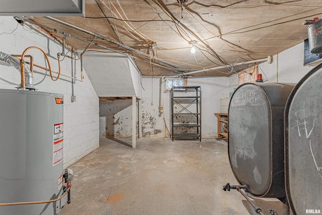 2125 700TH Street, Chestnut, IL 62518