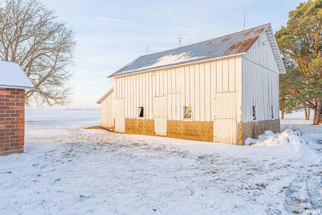 2125 700TH Street, Chestnut, IL 62518